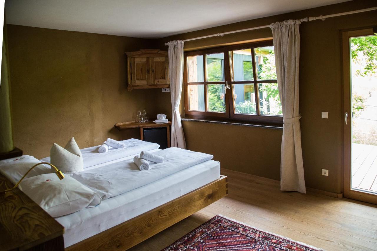 Weingut Georgium Bed & Breakfast Sankt Georgen am Langsee Bagian luar foto